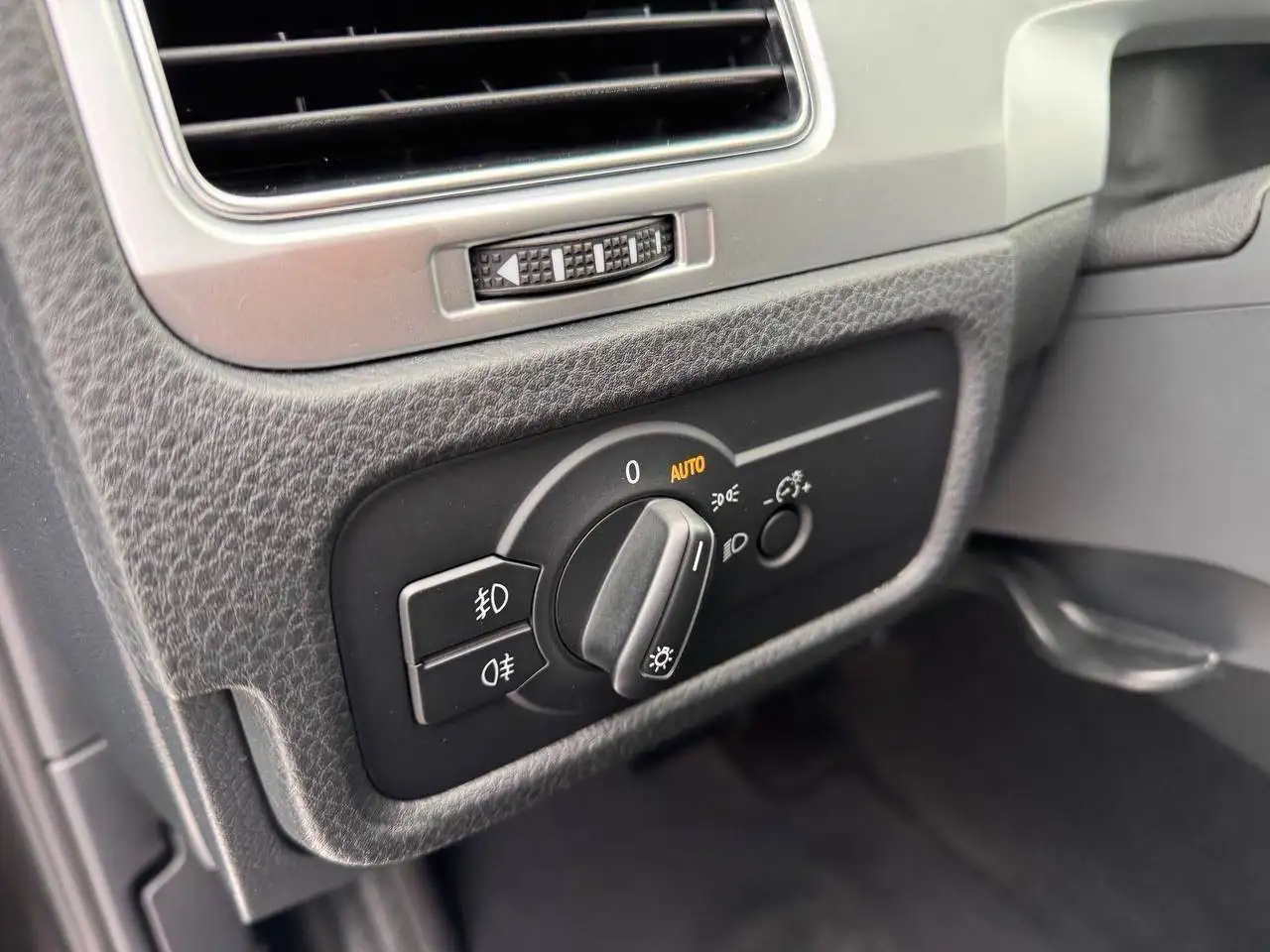 Volkswagen Touareg 3.6л 2015 года - Легковые автомобили (Авто) в Казань