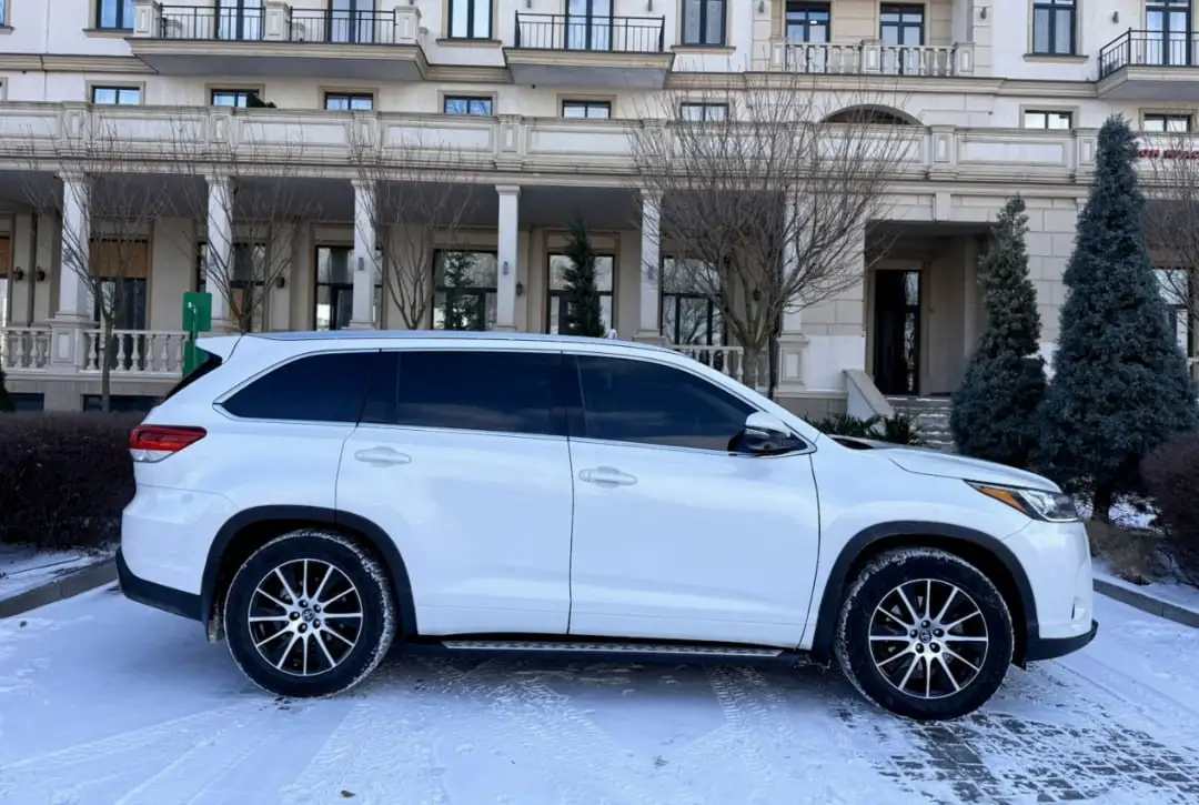 Продажа Toyota Highlander 2019 года - Внедорожники (Авто) в Казань