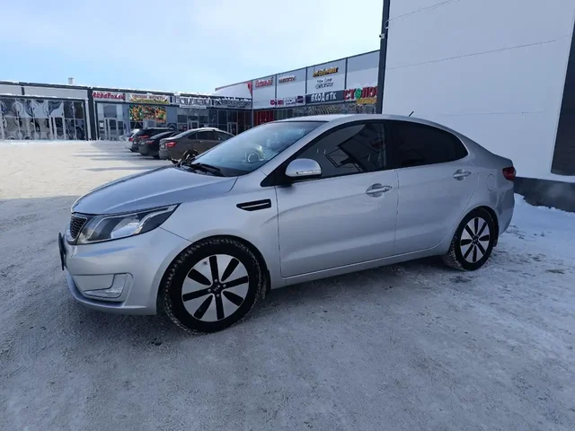 Продажа Киа Рио 2013 года в Казани - Легковые автомобили в Казань