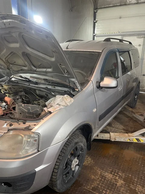 Продажа Lada Largus 2013 года с кондиционером и двигателем после ремонта - Авто в Казань