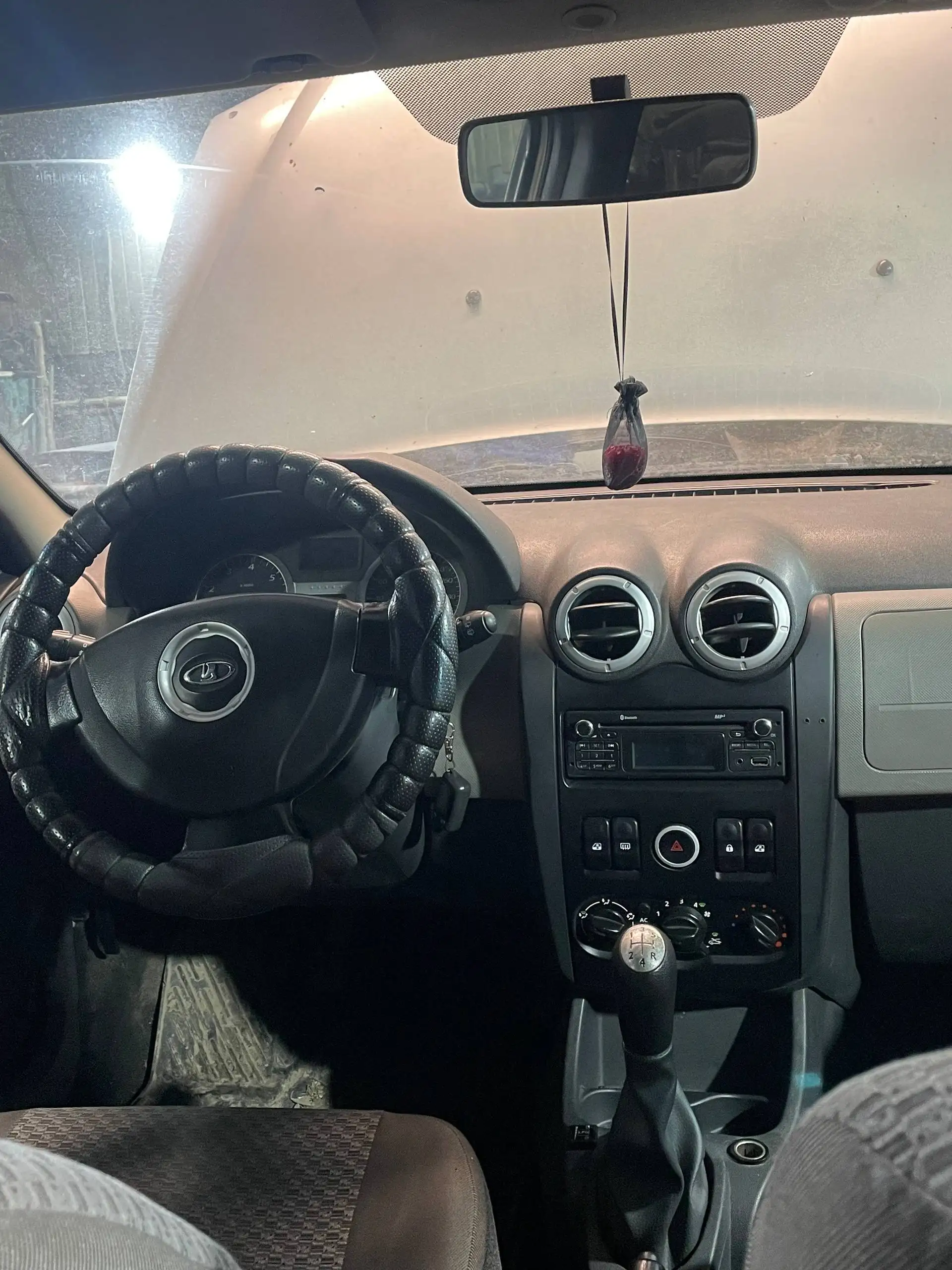 Продажа Lada Largus 2013 года с кондиционером и двигателем после ремонта - Легковые автомобили (Авто) в Казань