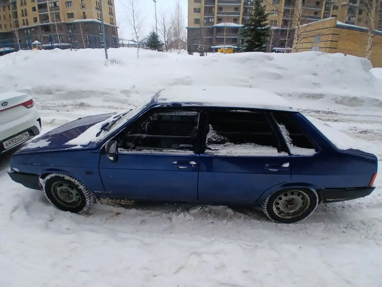 Продажа автомобиля 2002 года с инжектором - Авто в Казань