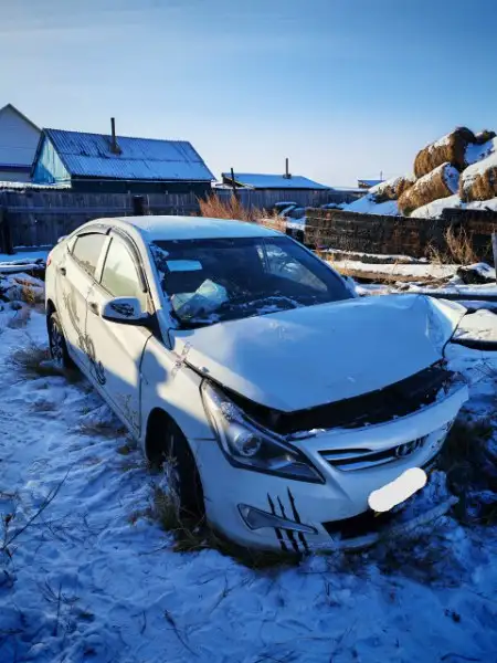 Hyundai Solaris 2015 с повреждениями - Легковые автомобили (Авто) в Забайкальск