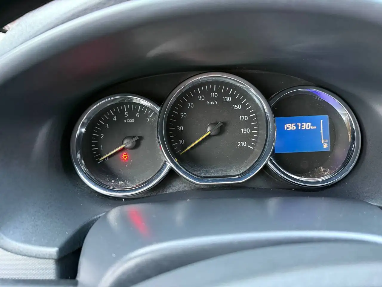 Рено Логан 2016 года с проблемой генератора - Легковые автомобили (Авто) в Казань