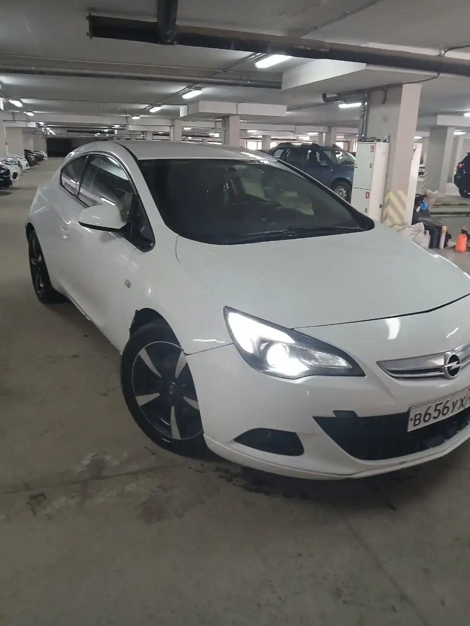 Автомобиль 2013 года, 5 хозяев, 280 тыс. км пробега - Авто в Казань