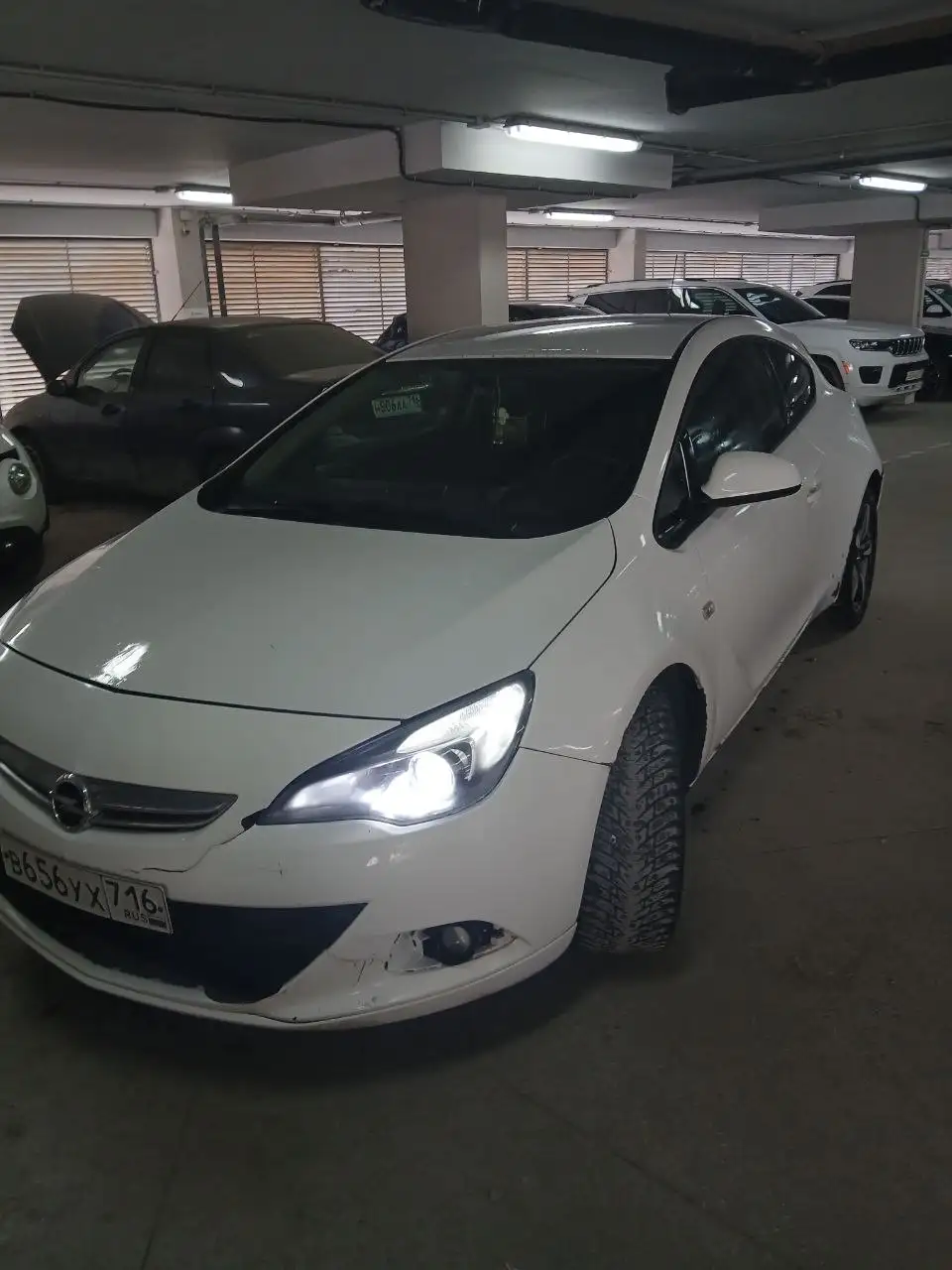 Автомобиль 2013 года, 5 хозяев, 280 тыс. км пробега - Авто в Казань