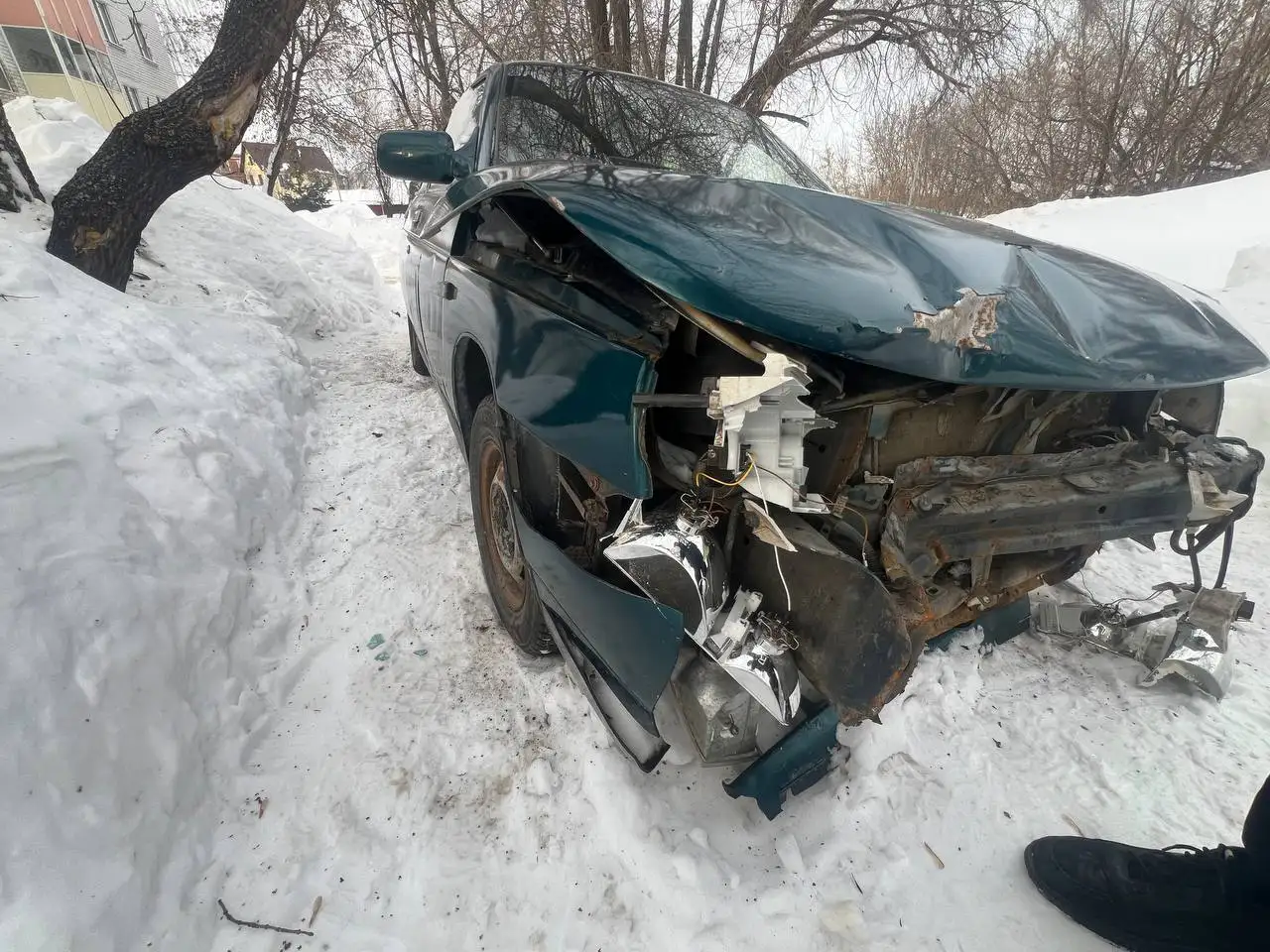 Радиатор на ходу с документами - Автомобильные радиаторы (Запчасти) в Казань