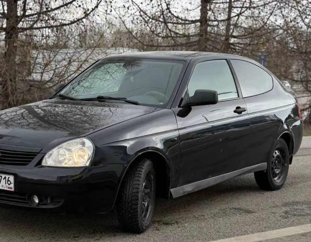 Продажа автомобиля 2010 года с двигателем 1.6 - Легковые автомобили (Авто) в Набережные Челны