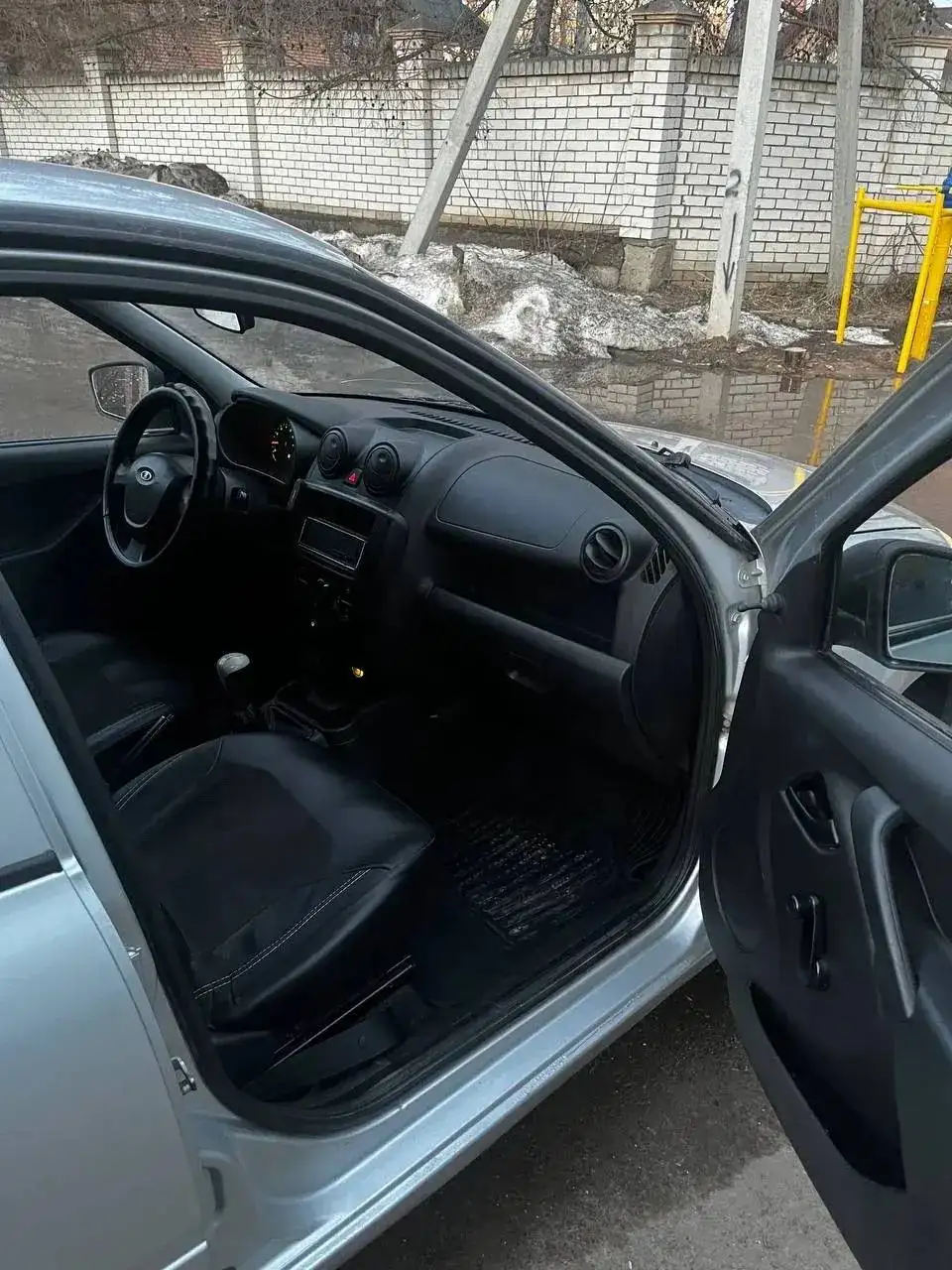 Продам Lada Granta лифтбек 2015 года - Легковые автомобили (Авто) в Казань