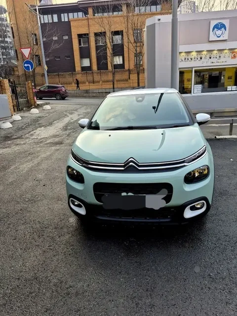 Citroen C3 2017 года, 1.2 турбо, автомат - Мопеды в Владивосток