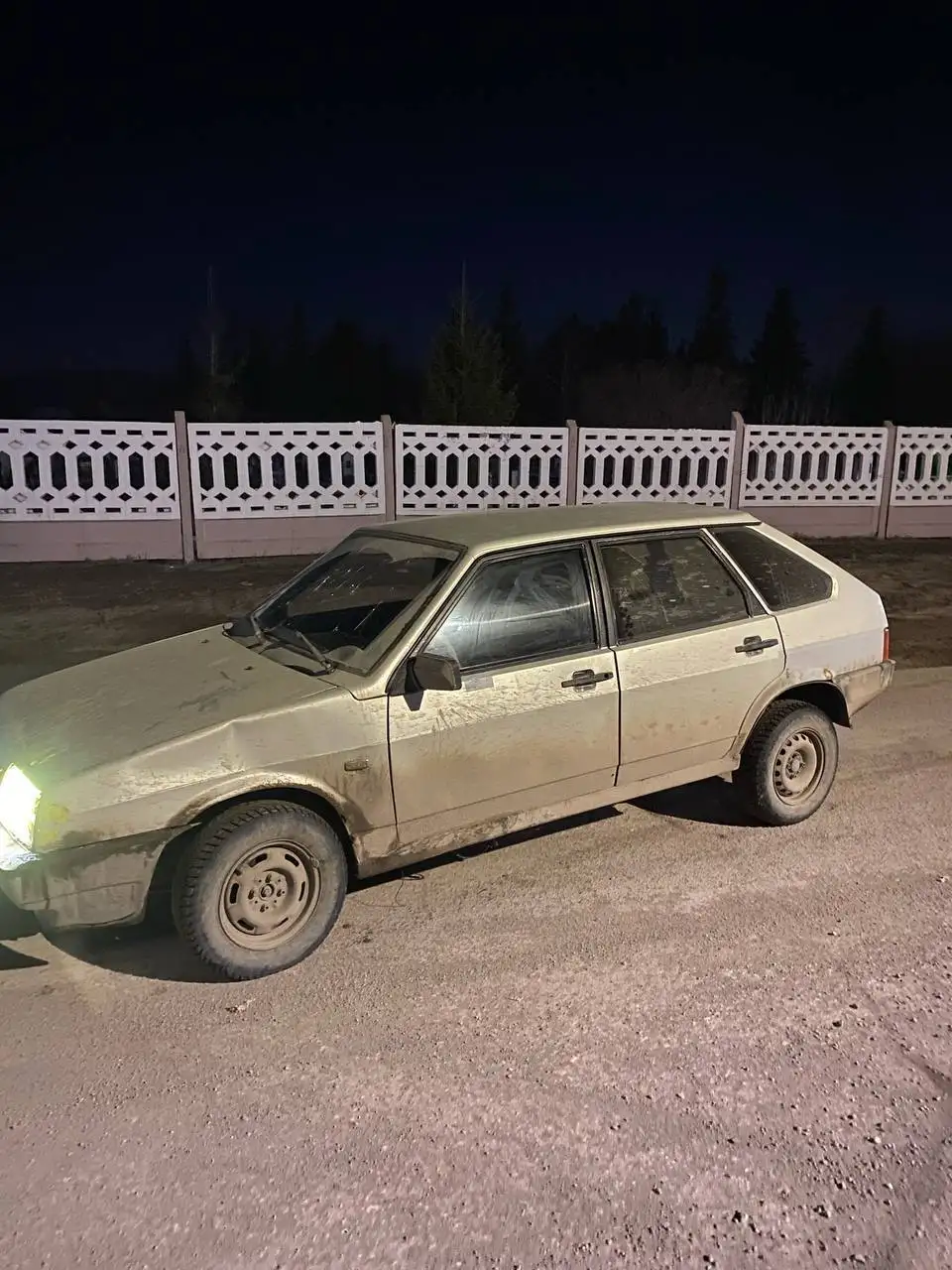 Продажа автомобилей Нива и ВАЗ 2109 - Легковые автомобили (Авто) в Октябрьский