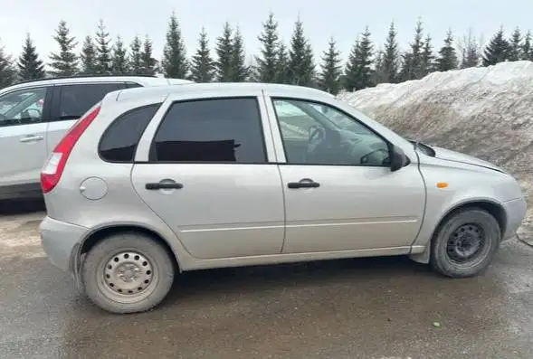 Продажа автомобилей Lada Kalina 2010 и Lada Granta 2015 в Казани - Авто в Казань
