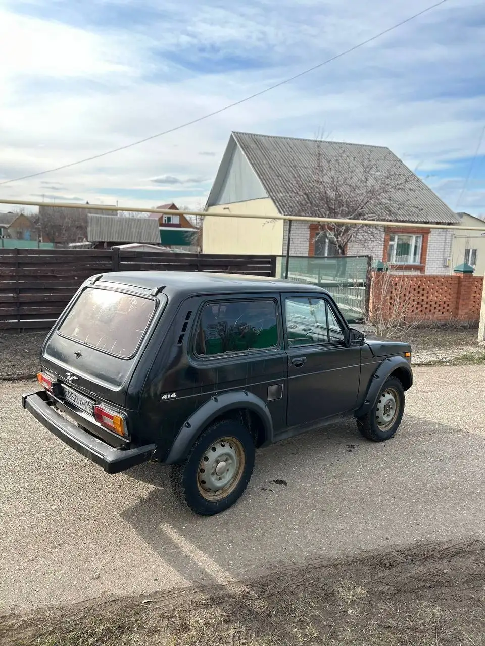 Продажа БОЕВОЙ NIVA в хорошем состоянии - Внедорожники (Авто) в Нурлат