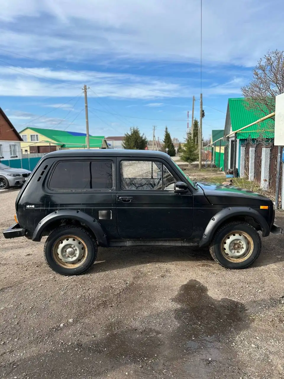 Продажа БОЕВОЙ NIVA в хорошем состоянии - Внедорожники (Авто) в Нурлат