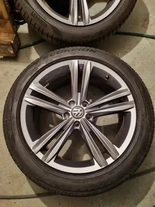 Колеса VW Tiguan R-line 255/45 R19 с дисками Volkswagen оригинал - Запчасти (Авто) в Казань