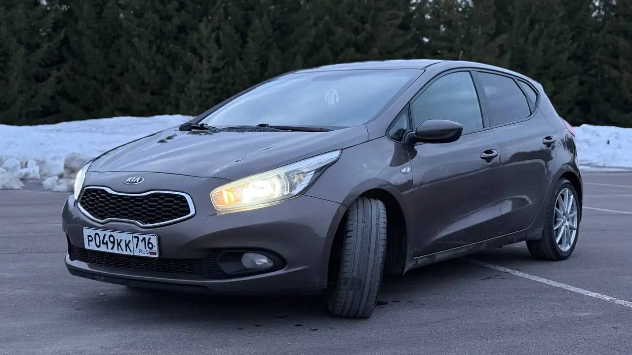 Продажа автомобиля Сиид 2013 года - Авто в Казань