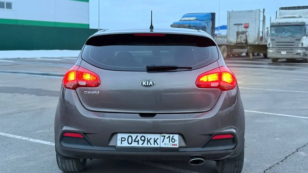 Продажа автомобиля Сиид 2013 года - Авто в Казань