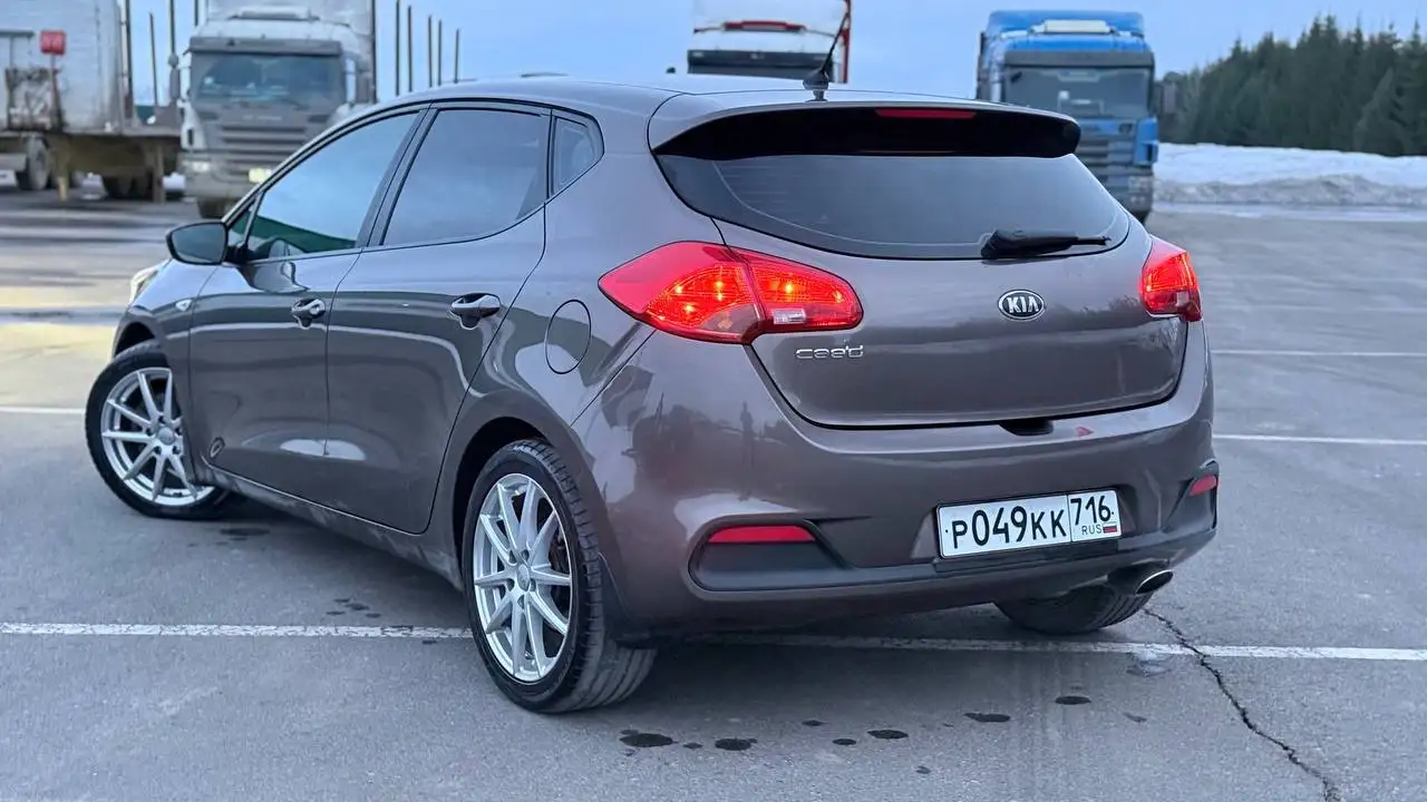 Продажа автомобиля Сиид 2013 года - Авто в Казань