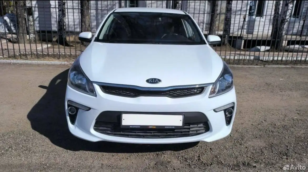 Продажа Kia Rio 2018 года в комплектации Luxe - Авто в Казань