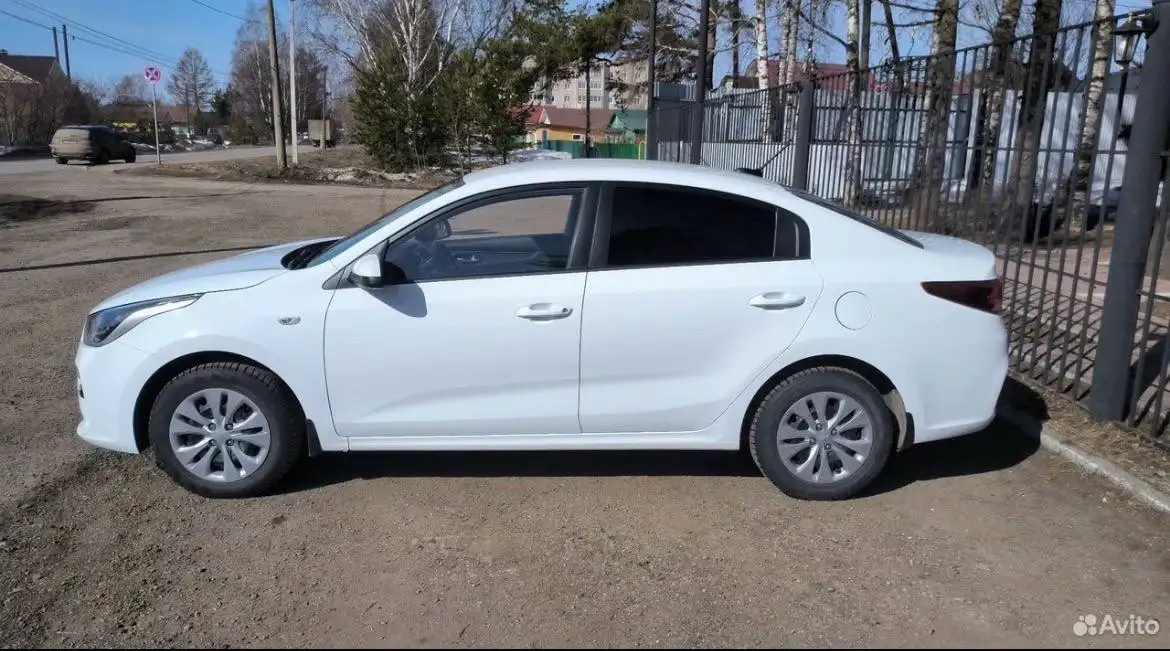 Продажа Kia Rio 2018 года в комплектации Luxe - Авто в Казань