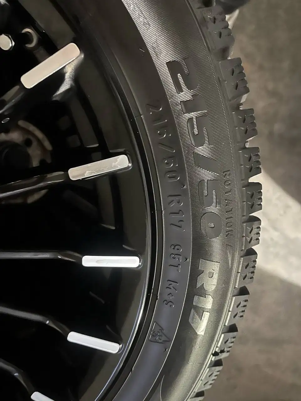 Продажа дисков Альпина и шин Pirelli Formula Ice/Powergy - Запчасти (Авто) в Казань