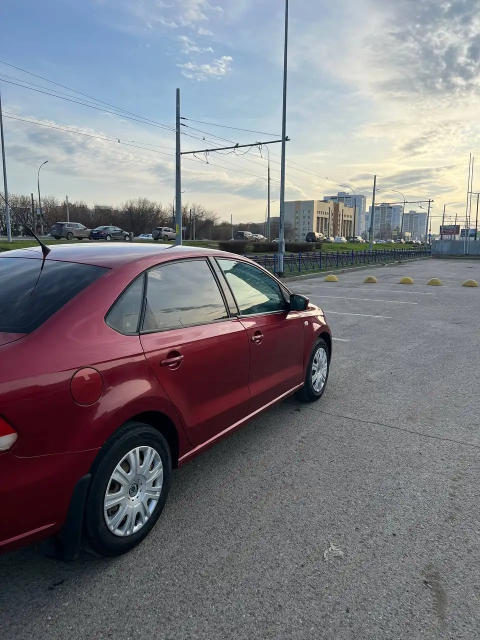 Volkswagen Polo 1.6 автомат 2012 года в богатой комплектации - Легковые автомобили (Авто) в Казань