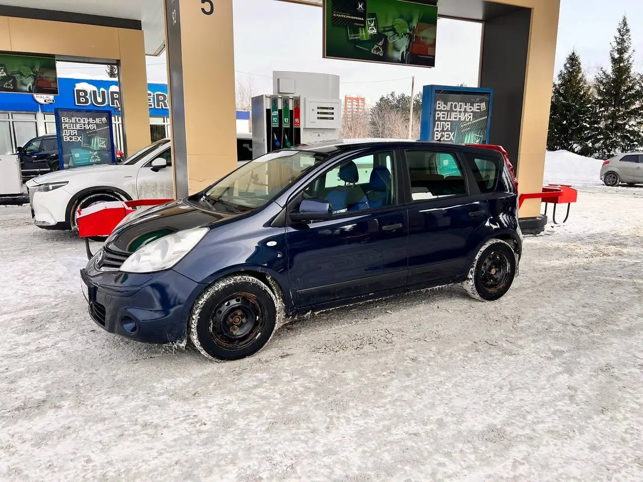 Продажа Nissan Note 1.4 2010 года - Авто в Казань