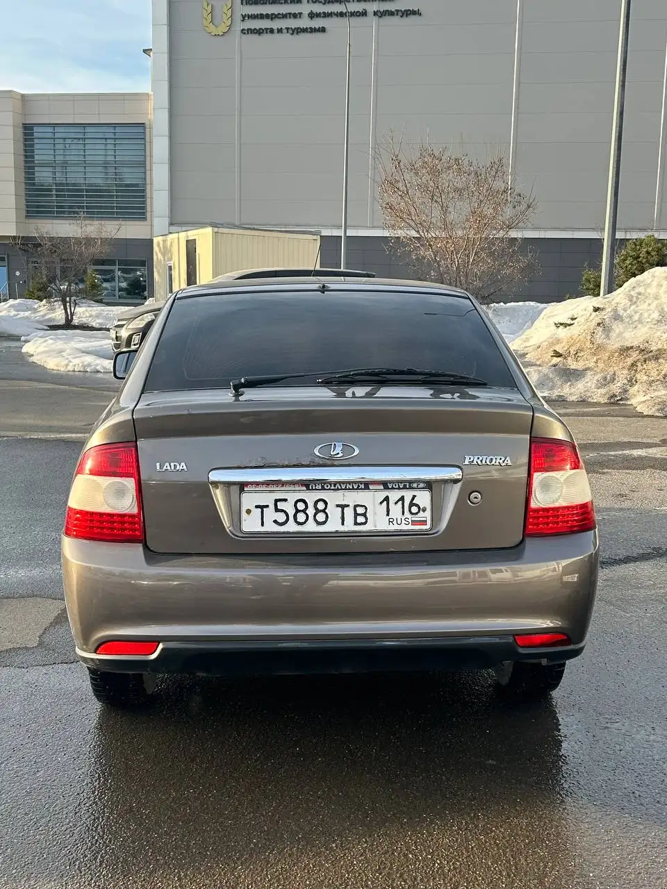 LADA Priora 2 2013 года, зеленый цвет - Легковые автомобили (Авто) в Казань