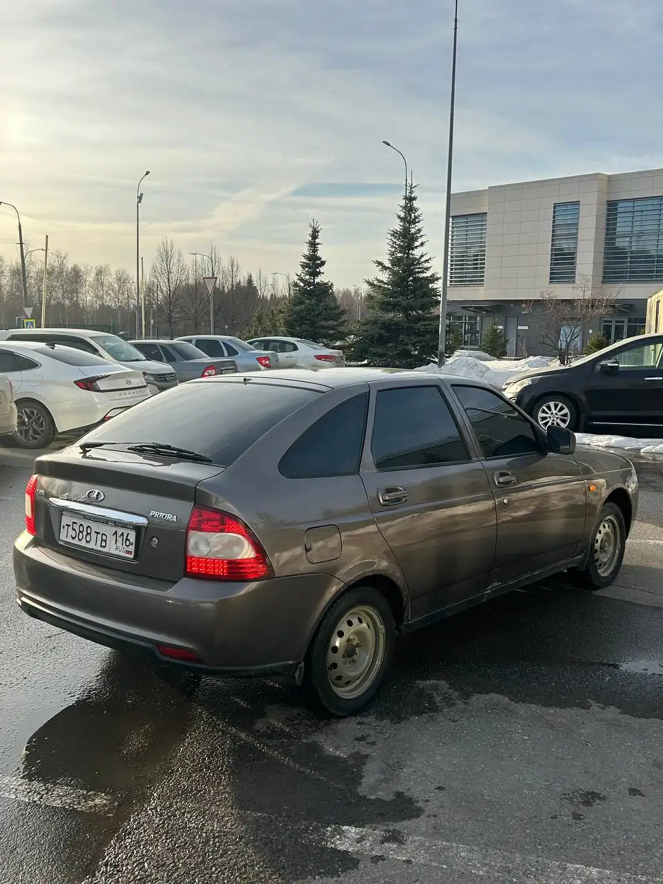 LADA Priora 2 2013 года, зеленый цвет - Легковые автомобили (Авто) в Казань