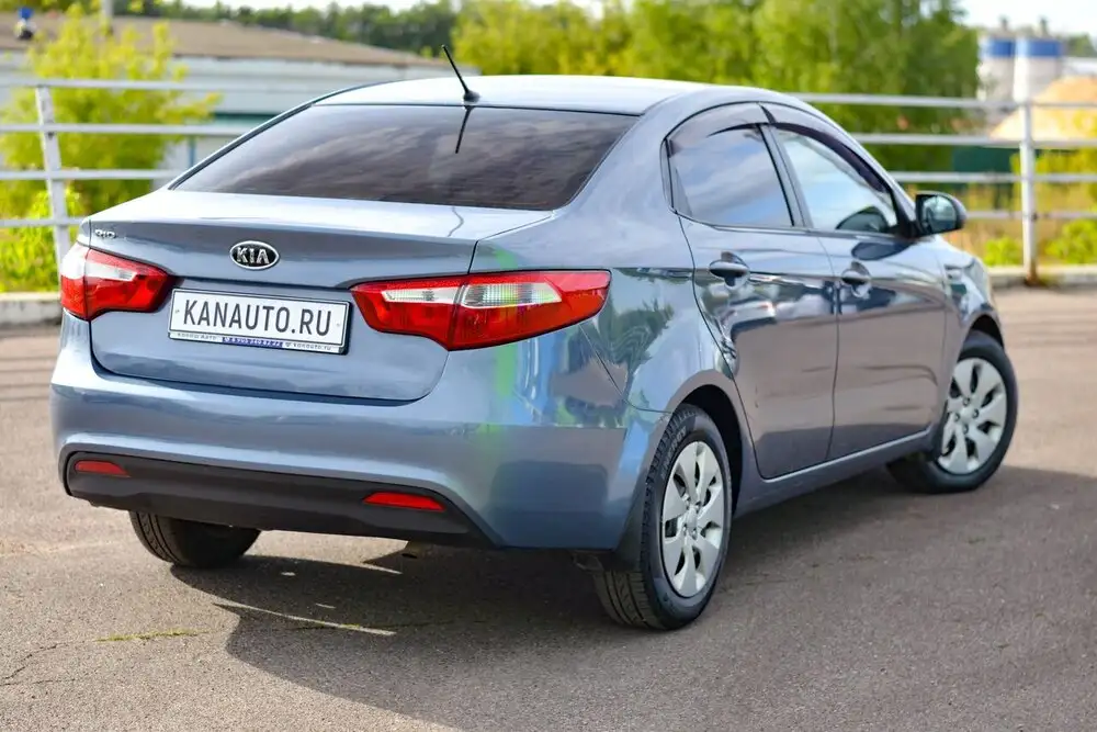 Kia Rio 2013 с автоматом - Легковые авто (Авто) в Канаш