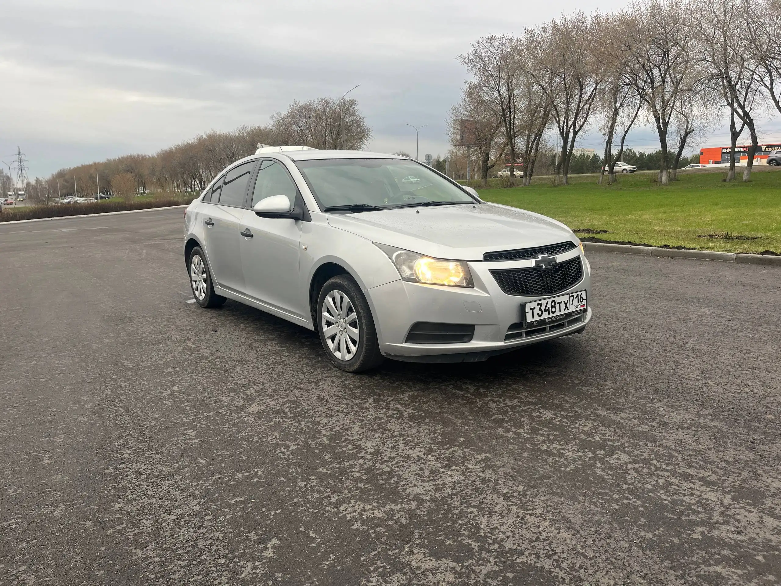 Шевроле Круз 2011 - Легковые автомобили (Авто) в Набережные Челны