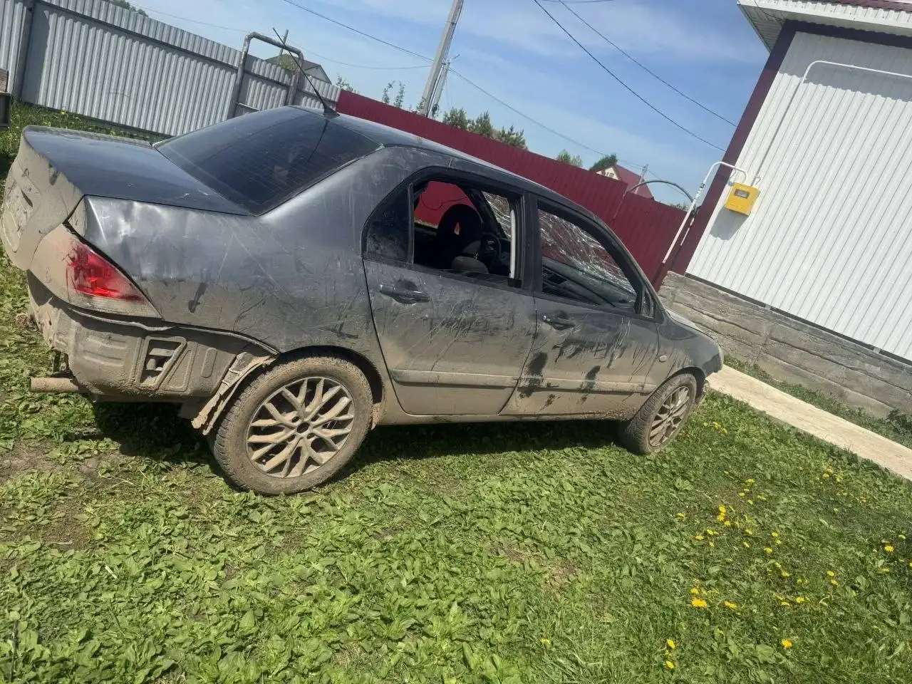 Автомобиль на полном ходу - Автомобиль целиком / битые (Авто) в Казань