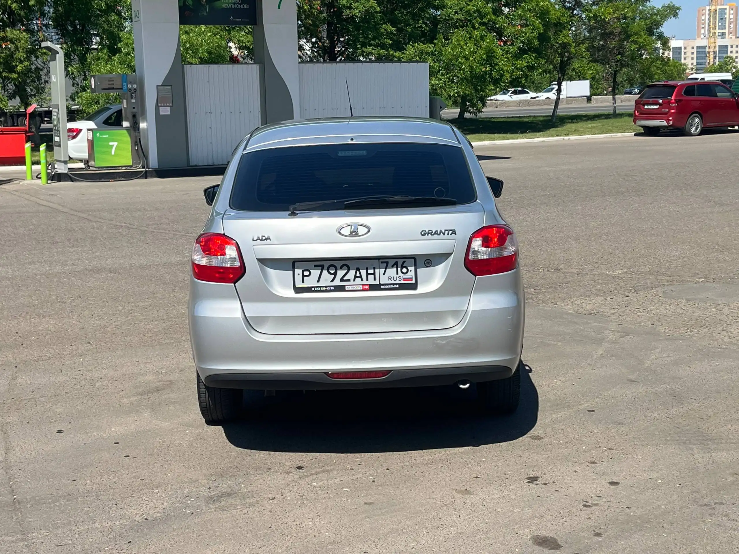 Лада Гранта 2015 - Легковые автомобили (Авто) в Набережные Челны