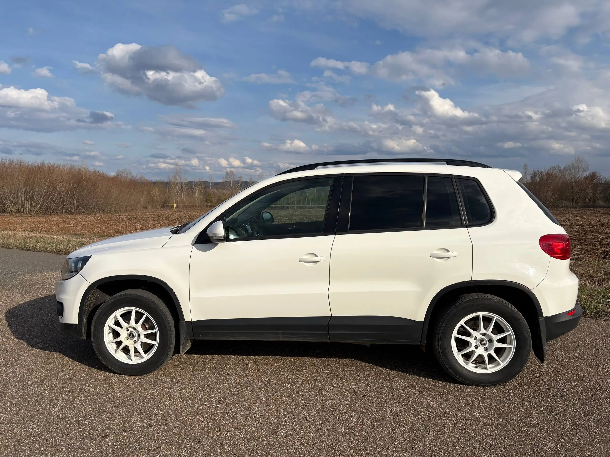 Volkswagen Tiguan 2011 1.4 МКПП - Легковые автомобили (Авто) в Казань