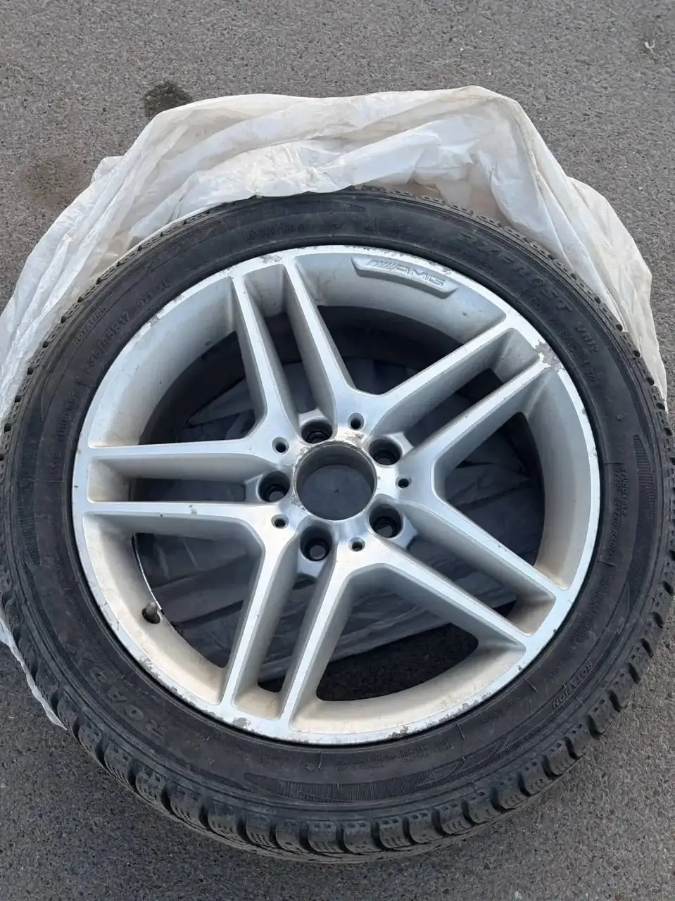 Продам зимнюю резину - Шины и диски (Авто) в Казань
