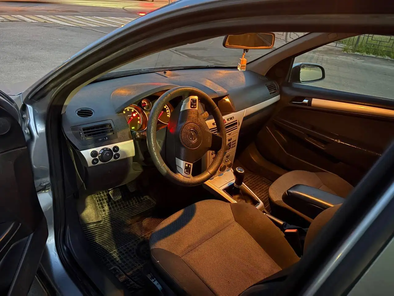Opel Astra H 2008 - Легковые автомобили (Авто) в Казань