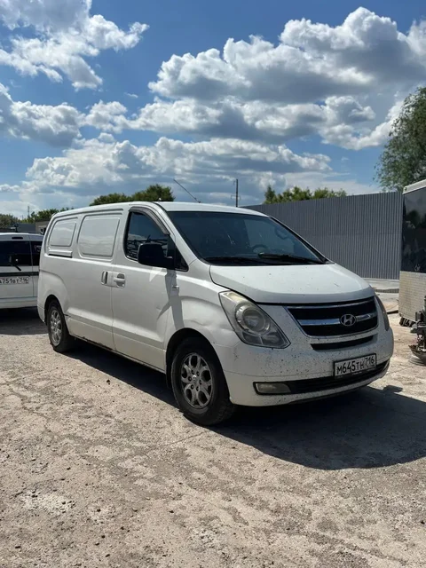Hyundai Starex 2011 с неисправным двигателем - Авто в Набережные Челны