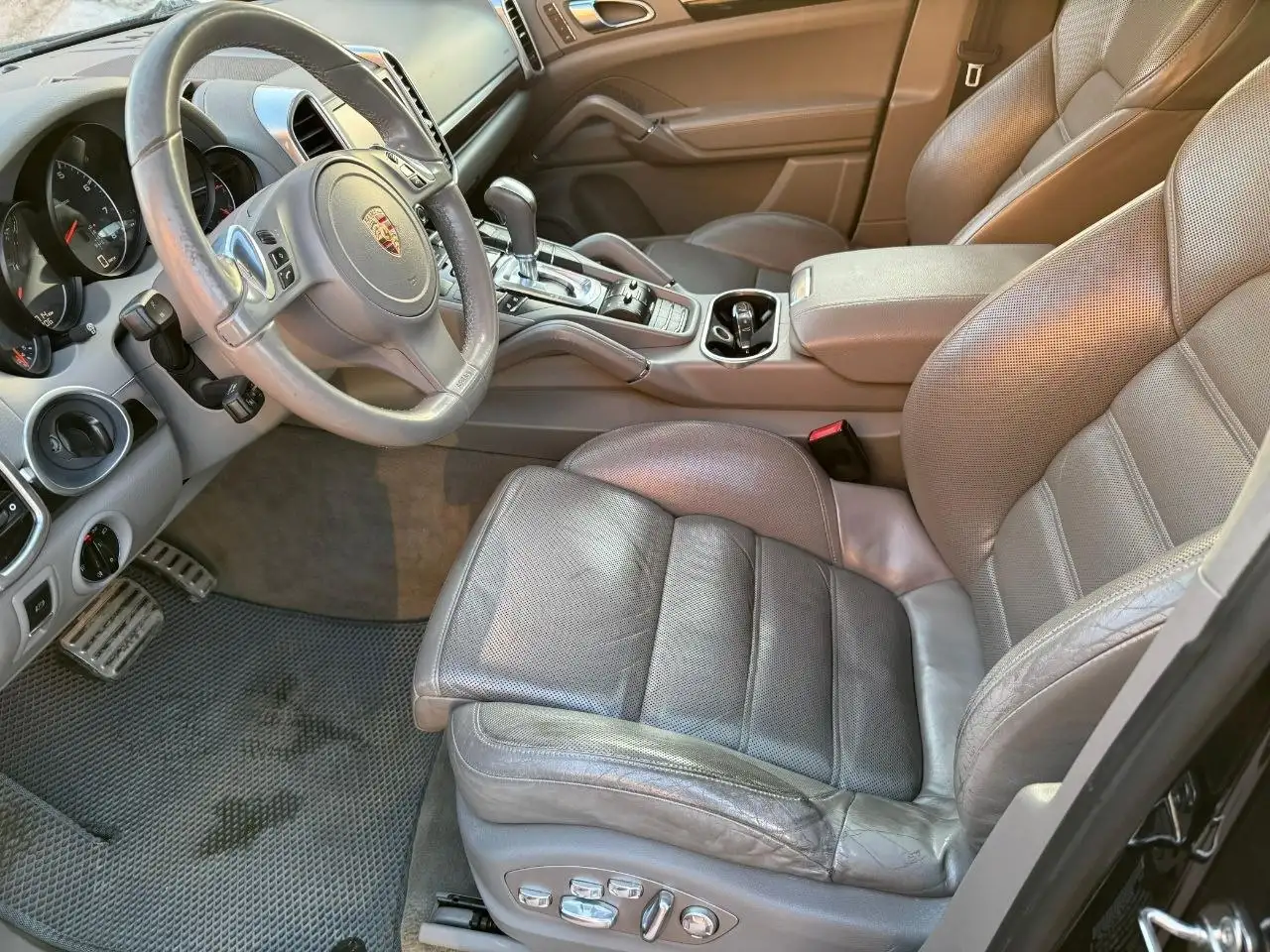 PORSCHE CAYENNE 2011 - Легковые автомобили (Авто) в Москва