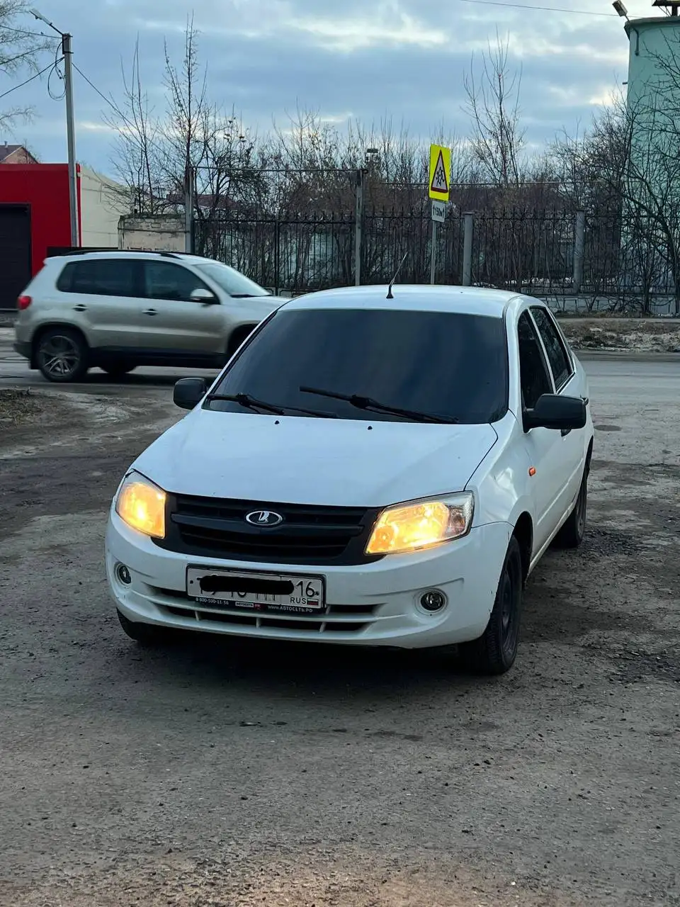 Hyundai Solaris 2014 - Авто в Канаш