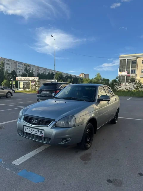 Lada Priora 2011, хэтчбек - Шини в Казань
