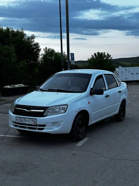 Lada Granta 2013 - Внедорожники в Альметьевск