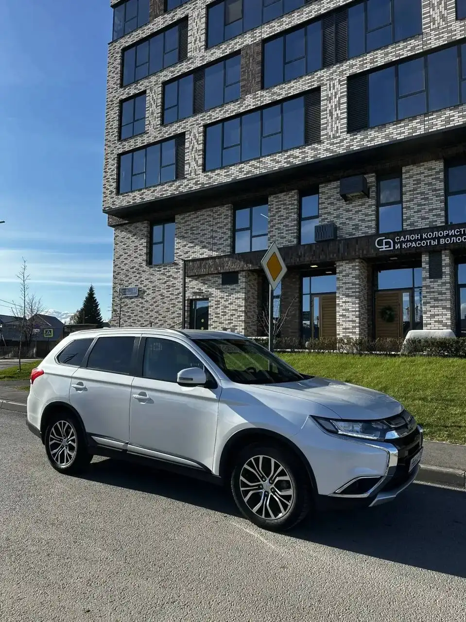 Автомобиль 2017 года, полный привод, кожаный салон - Легковые автомобили (Авто) в Казань