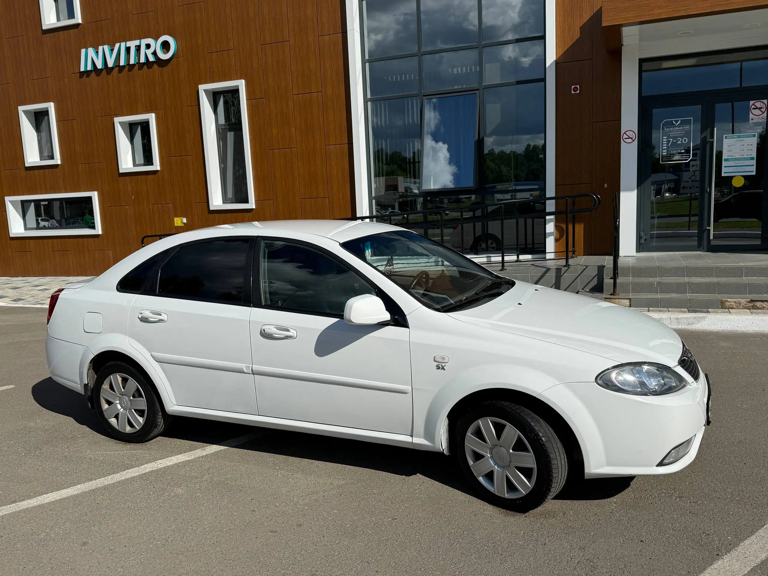 Продажа Chevrolet Gentra 2014 - Легковые автомобили (Авто) в Нижнекамск