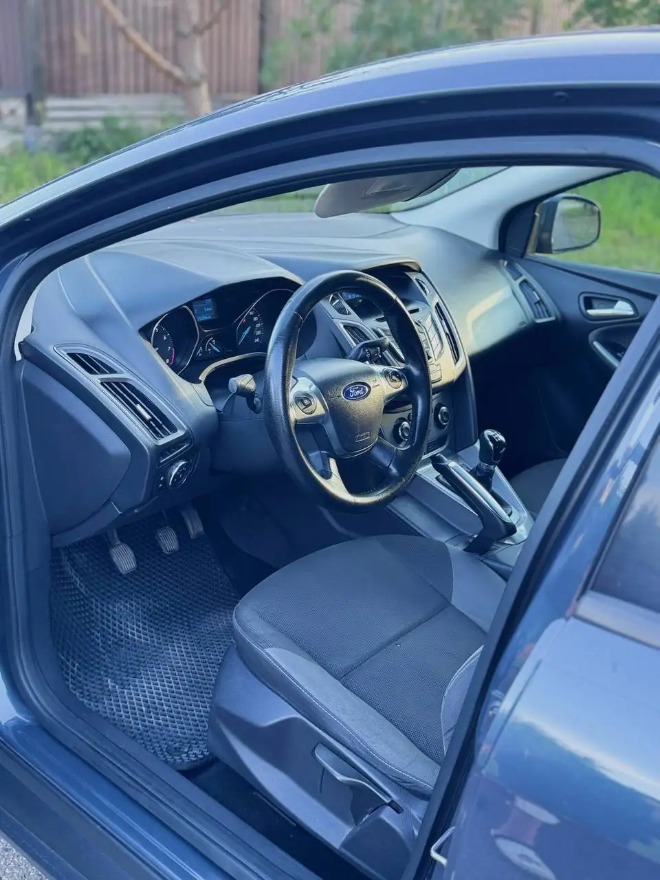 Ford Focus 1.6 MT 2012 г.в. - Легковые автомобили (Авто) в Елабуга