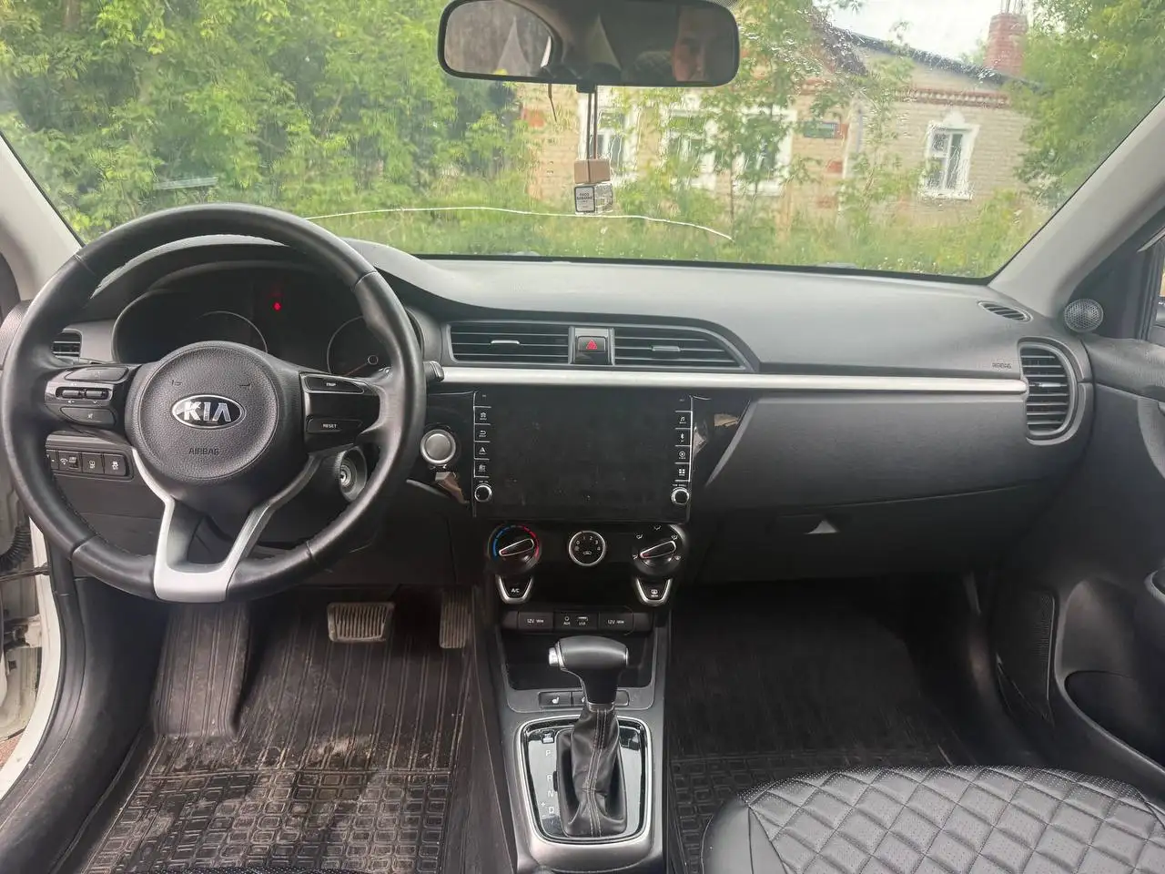 Renault Logan (Rio) 2018 года - Легковые автомобили (Авто) в Казань