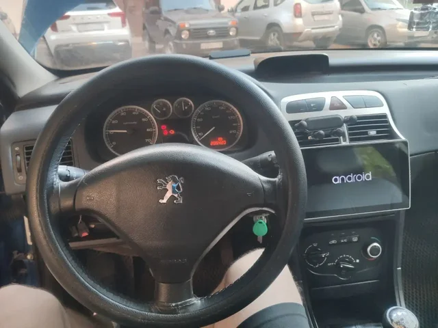 Peugeot 307 2008 - Volkswagen Polo в Казань