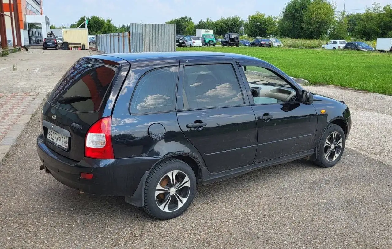 Продажа автомобиля 2010 года в Набережных Челнах - Легковые автомобили (Авто) в Набережные Челны