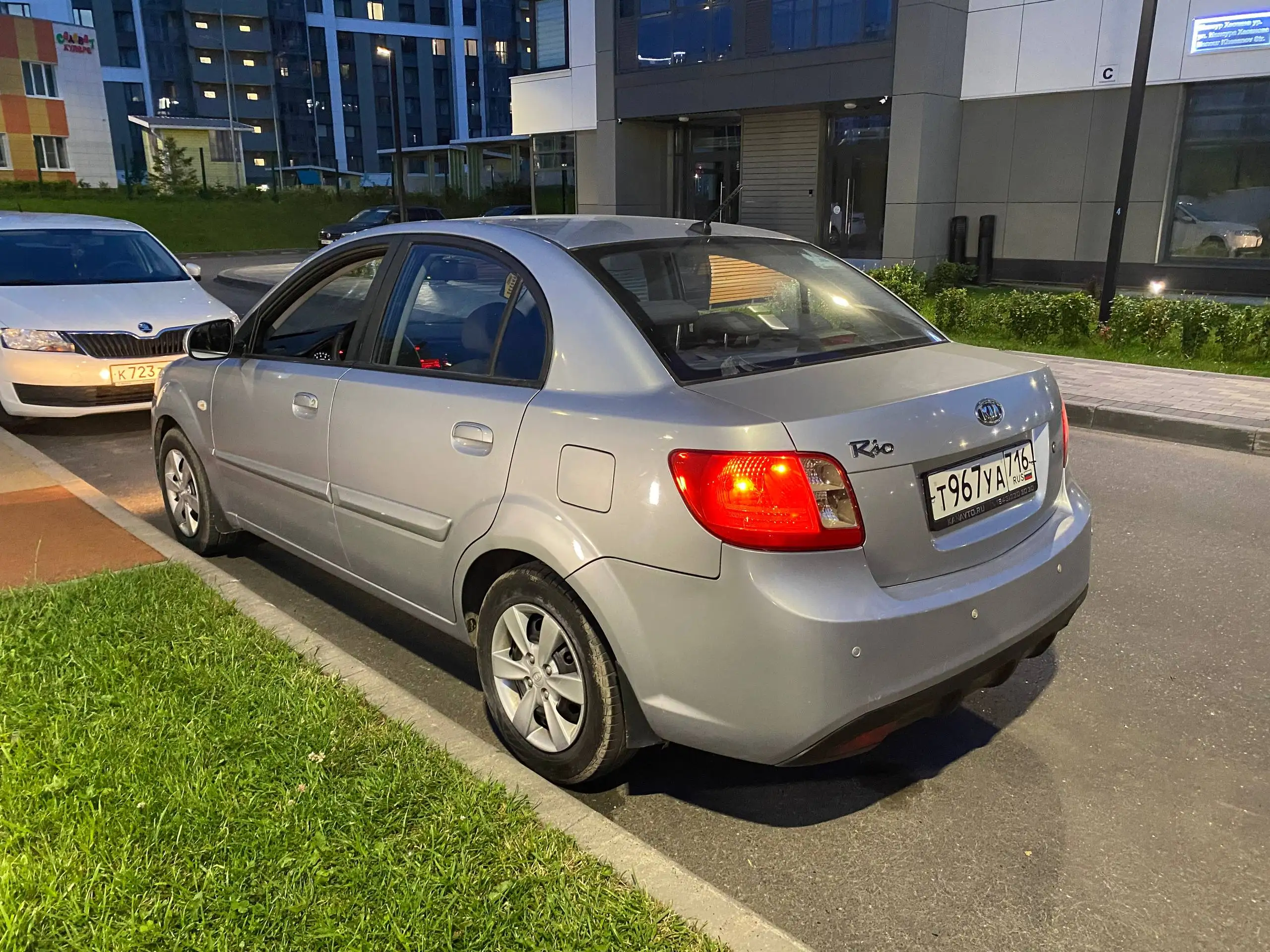 Kia Rio 2010, 1.4 МТ - Авто в Казань