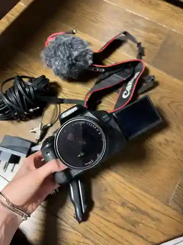 Продажа фотоаппарата, стульев, проигрывателя и разделочных досок - Электроника в Москва