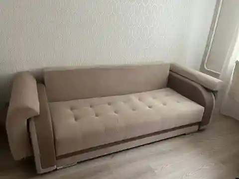 Продам прямой диван бежевого цвета - Для дома и дачи в Москва